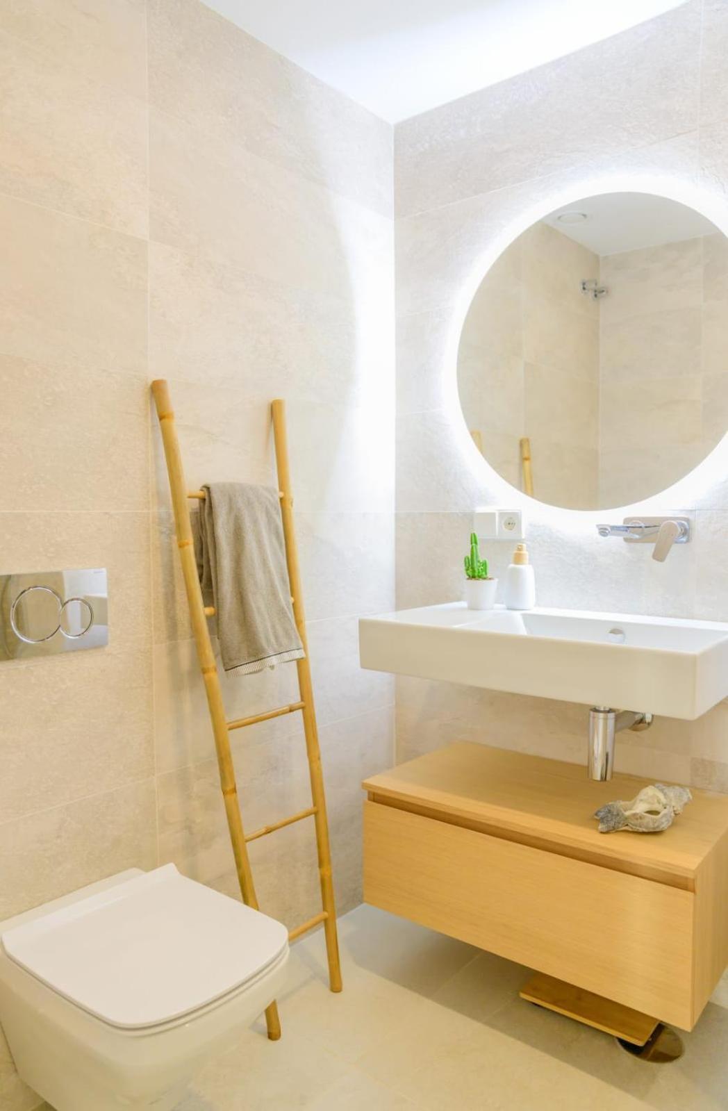 Luxurious 3 Bed With A Lovely Sea View In Carvajal * Benalmádena